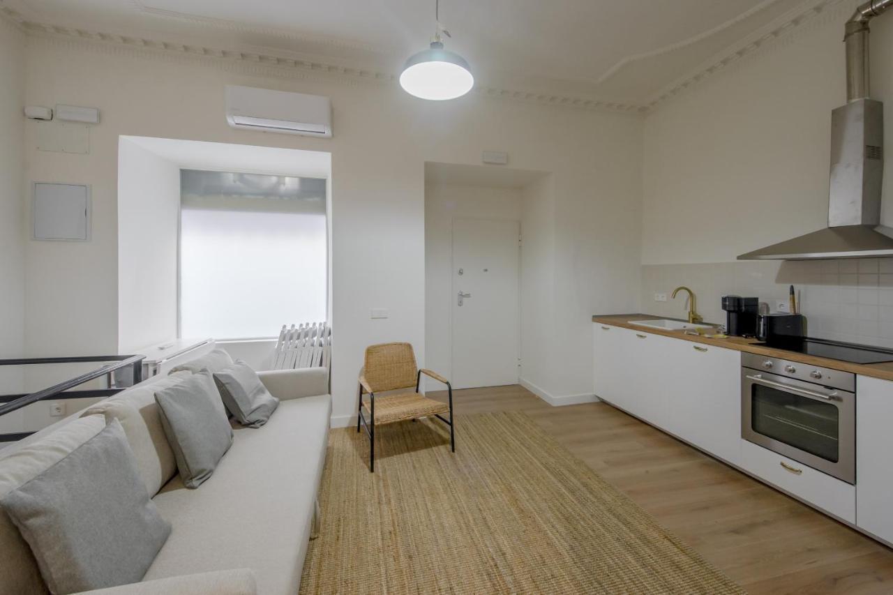Modern Apt & Cool Interior Design En El Retiro Apartment Madrid Ngoại thất bức ảnh