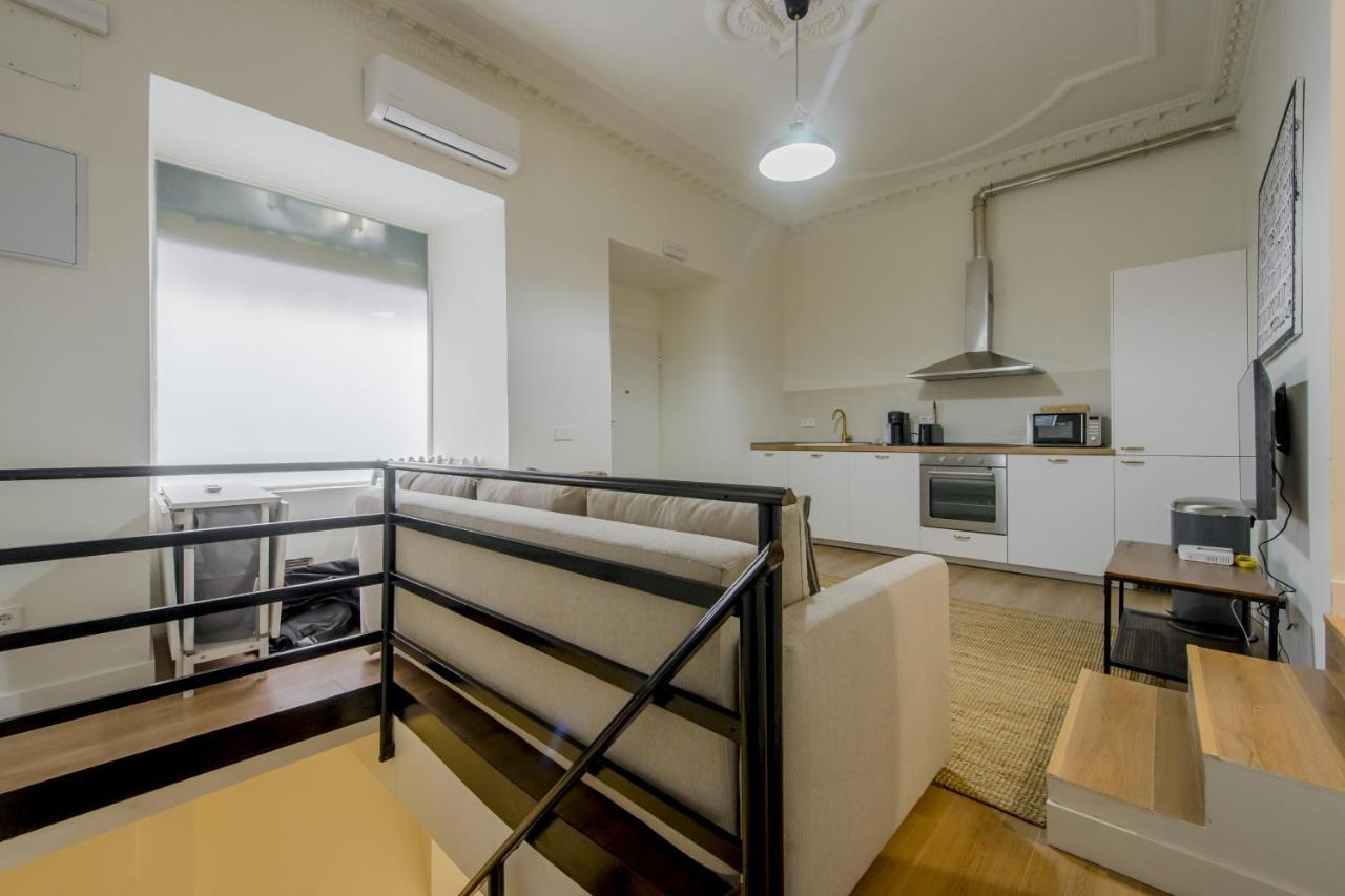 Modern Apt & Cool Interior Design En El Retiro Apartment Madrid Ngoại thất bức ảnh