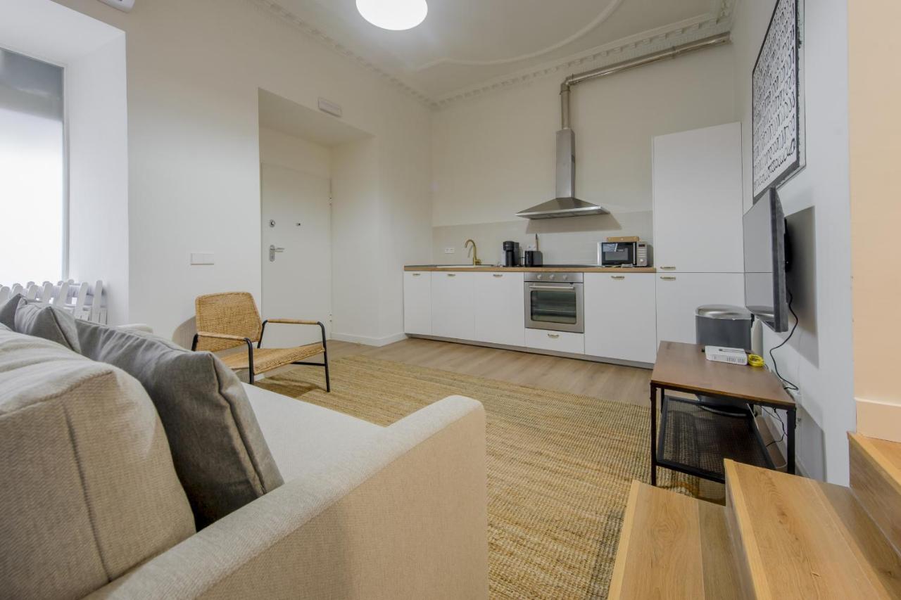 Modern Apt & Cool Interior Design En El Retiro Apartment Madrid Ngoại thất bức ảnh