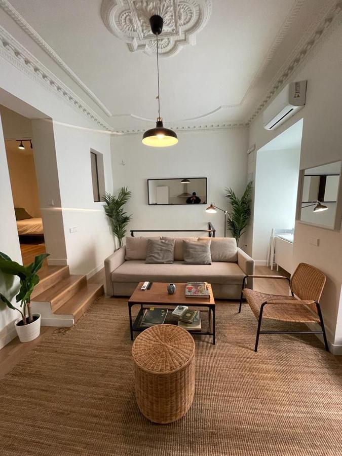 Modern Apt & Cool Interior Design En El Retiro Apartment Madrid Ngoại thất bức ảnh